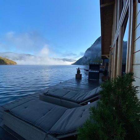 Floating House Perucac Daire Dış mekan fotoğraf